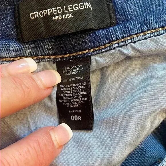 Express Cropped Legging Jeans  - Picture 8 of 8